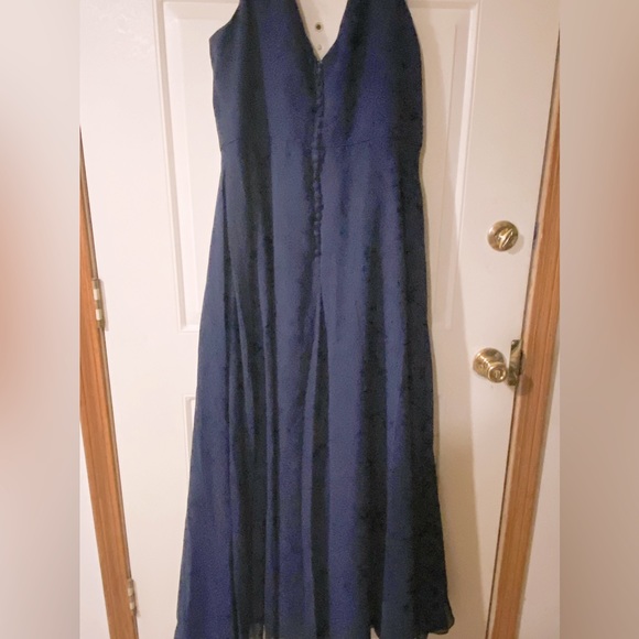 Alfred Angelo Formal Dress - Picture 3 of 9